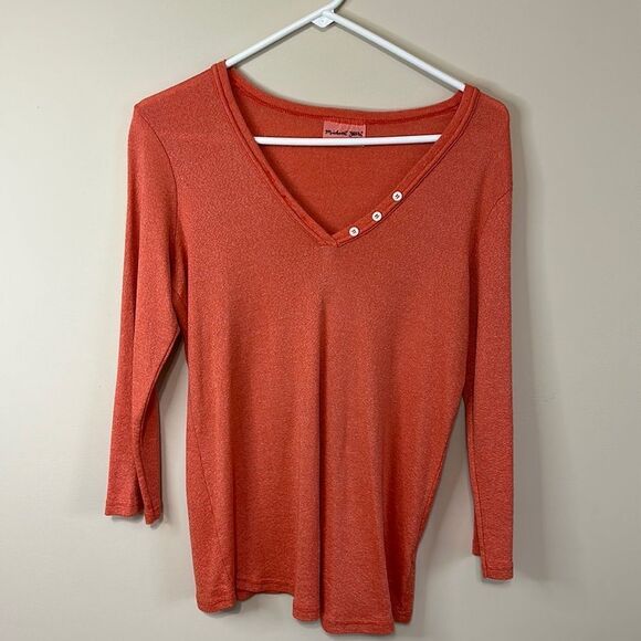 Michael Stars Maternity Shirt - Picture 1 of 4